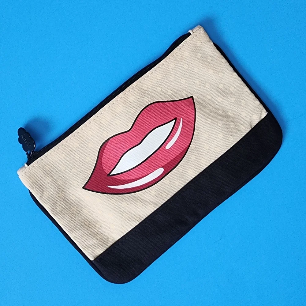 Lot Of 5 Ipsy Makeup Cosmetic Bags 3 New(Never Used) and 2 Gently Used Bags.
